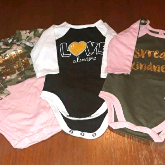 Garanimals Other - 🏷3 Long Sleeve Onesies 0-3 Months